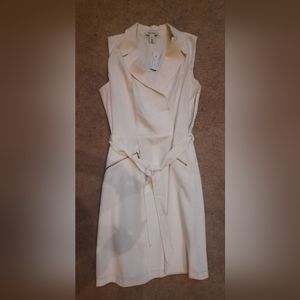 Sleeveless coat dress
